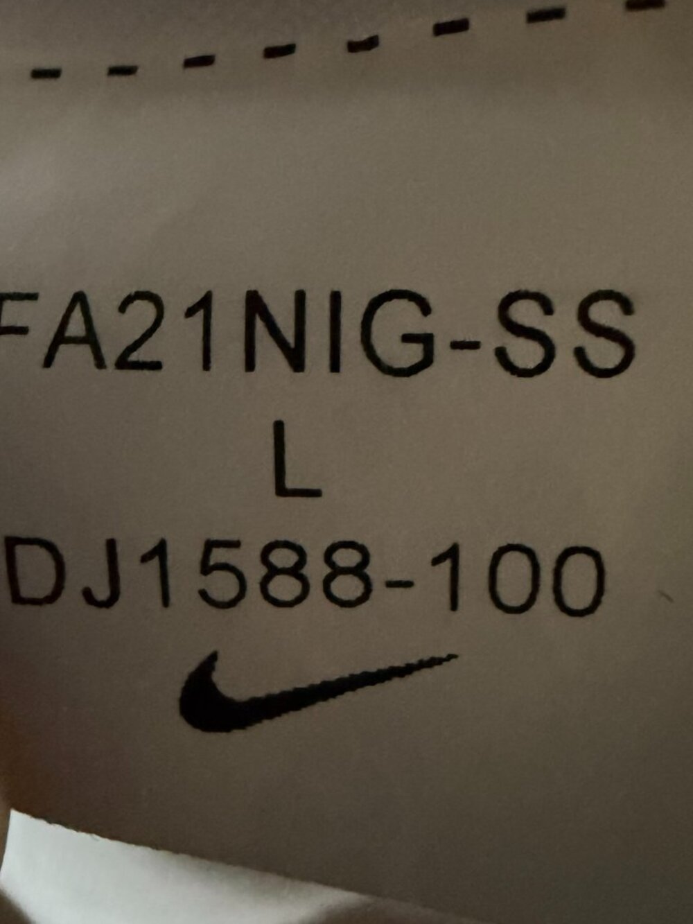 Y2K retro style Nike Basketball OC 90 white line art embroidered t-shirt, L - Picture 4 of 8